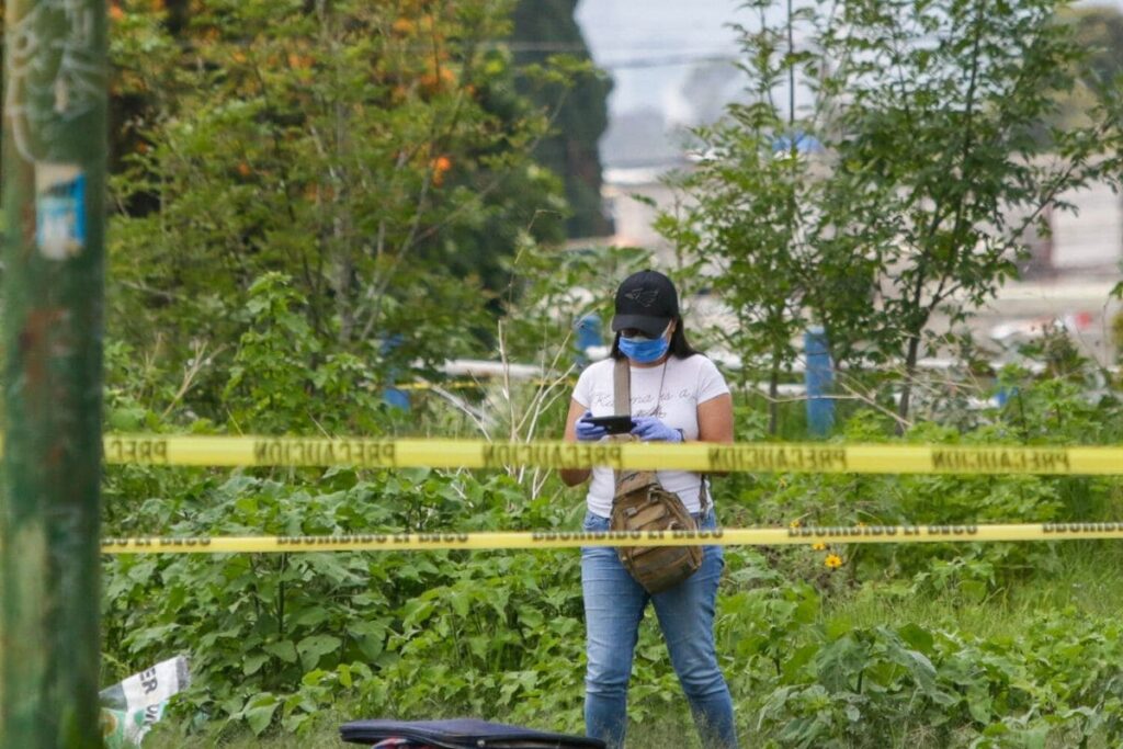 hallan cadáver calcinado en la México-Puebla
