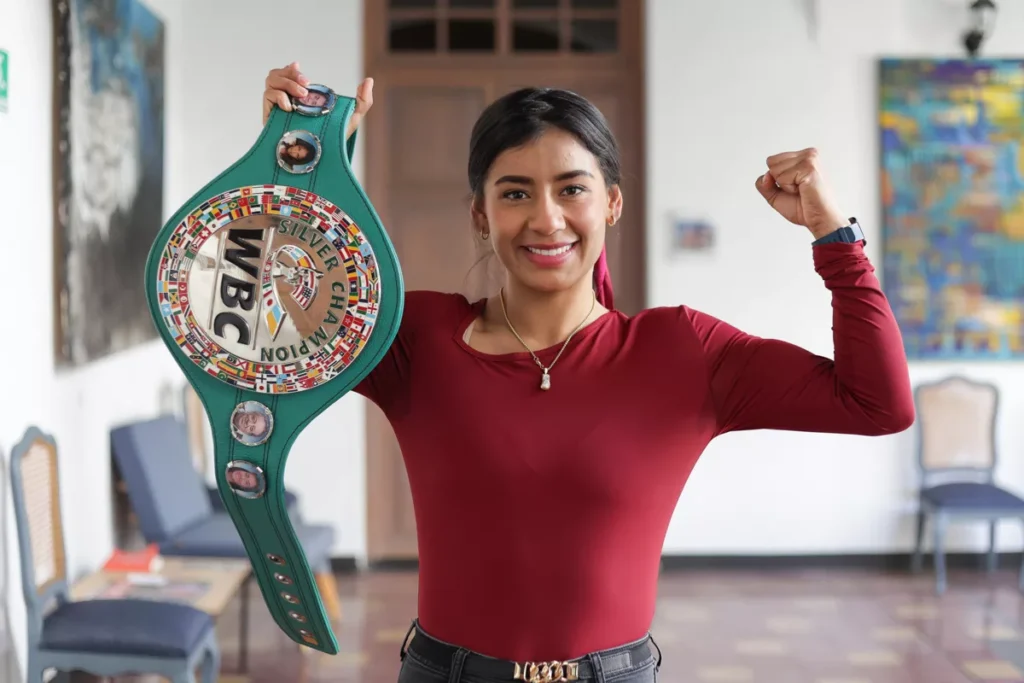 entrevista almanaque Gaby La Bonita Sanchez 2