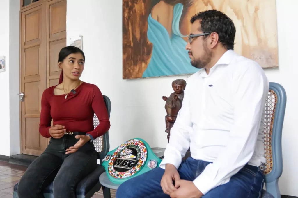 entrevista almanaque Gaby La Bonita Sanchez 4