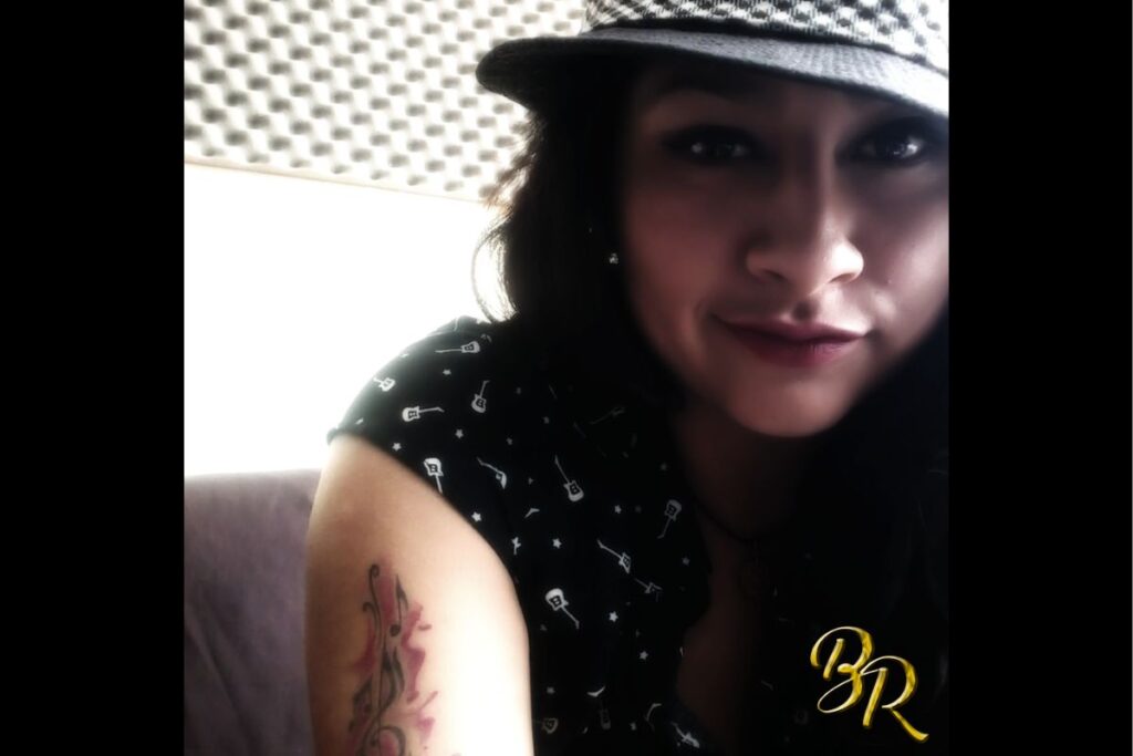 hallan sin vida a Bela Rush