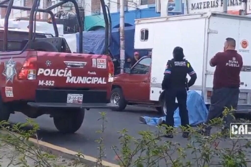 hombre pierde la vida afuera del IMSS de Amalucan