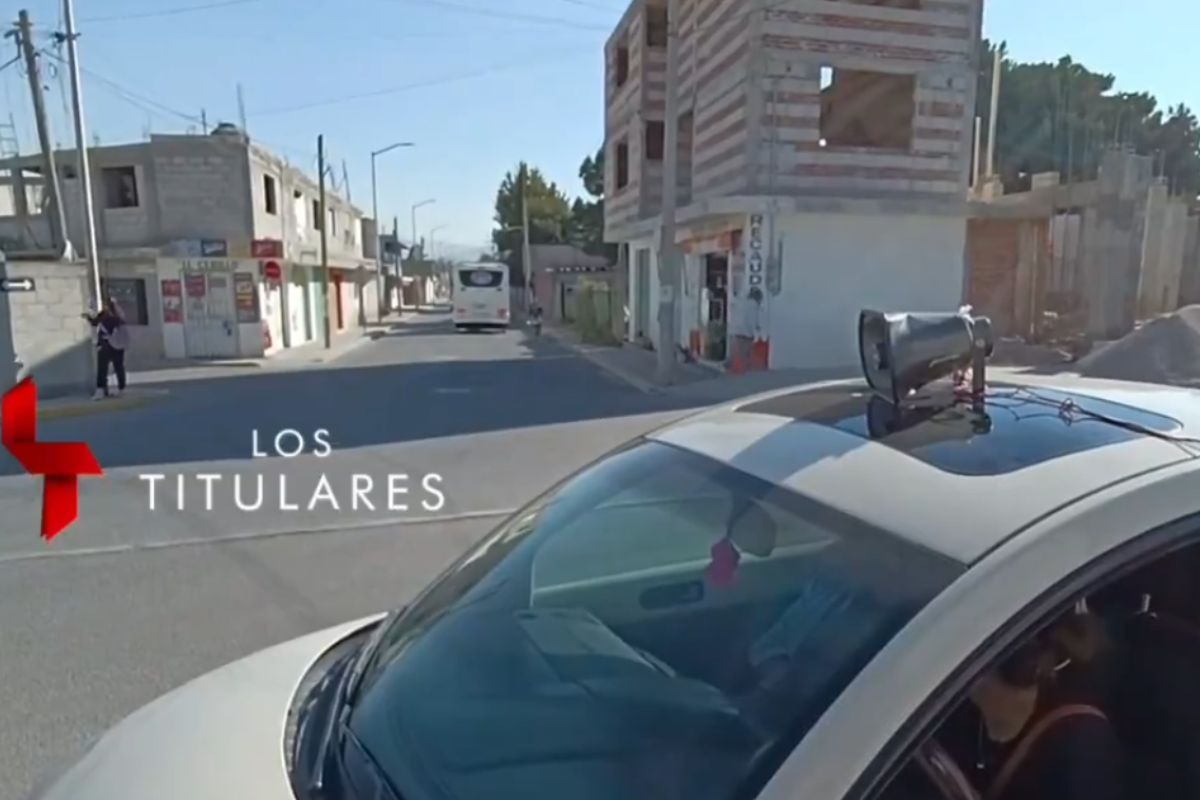 VIDEO: Con perifoneo en Puebla, mamá desesperada busca a su hija 1 con perifoneo en Puebla mamá busca a su hija