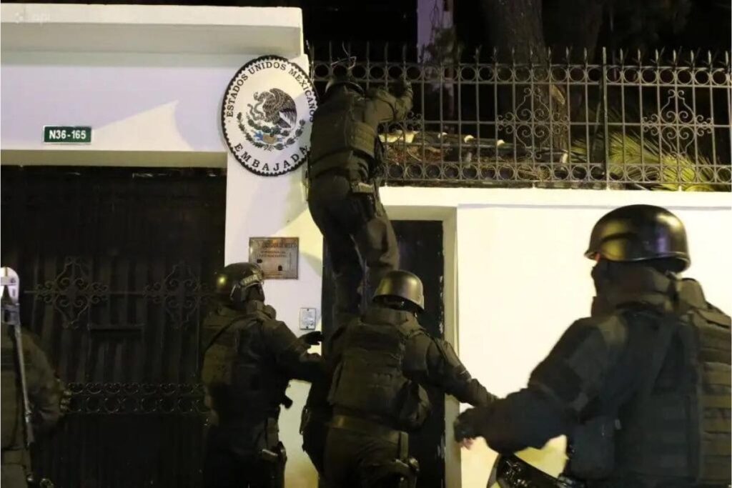 México rompe relaciones con Ecuador
