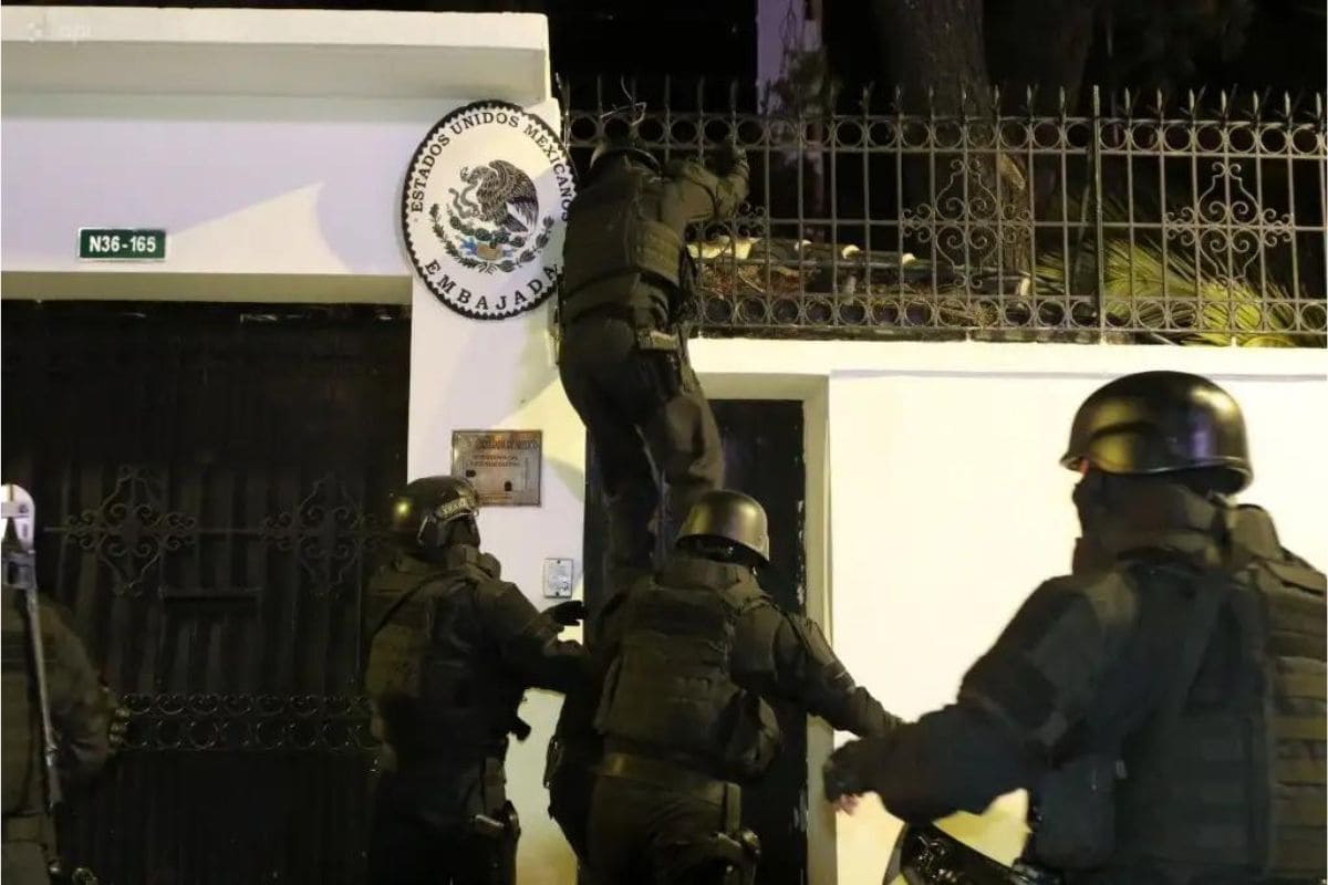 AMLO ordena romper relaciones con Ecuador tras irrumpir en embajada de México 1 México rompe relaciones con Ecuador