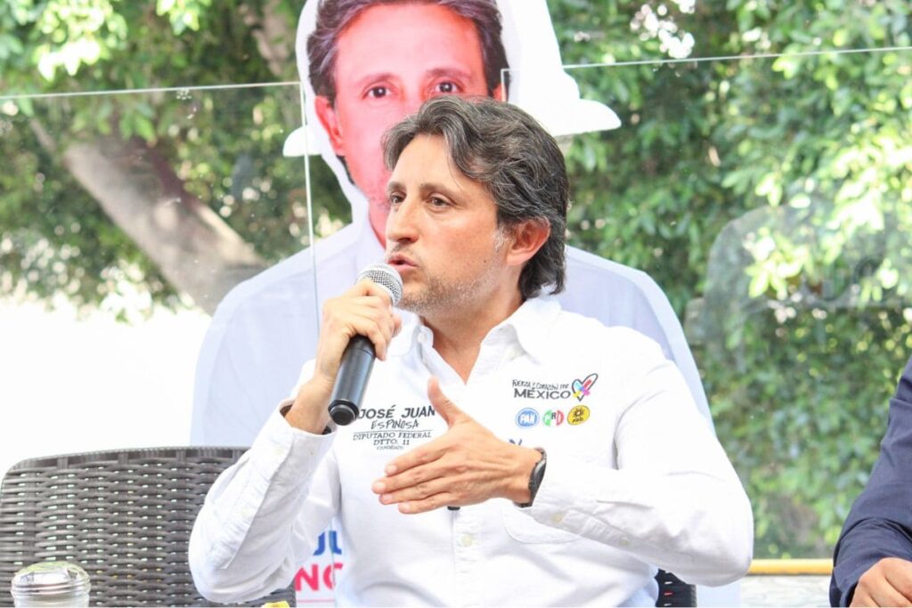 no estaba prófugo: José Juan Espinosa