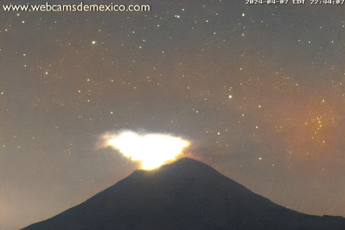 VIDEO: Volcán Popocatépetl registra actividad antes del eclipse solar total 1 popocatépetl registra actividad antes del eclipse