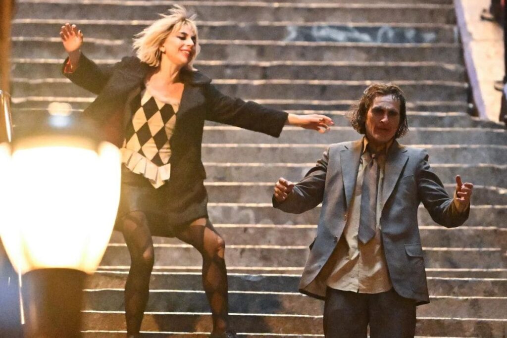 ¡Lanzan el primer trailer de ‘Joker 2’! Joaquin Phoenix y Lady Gaga lucen increíbles 6 primer póster de Joker 2