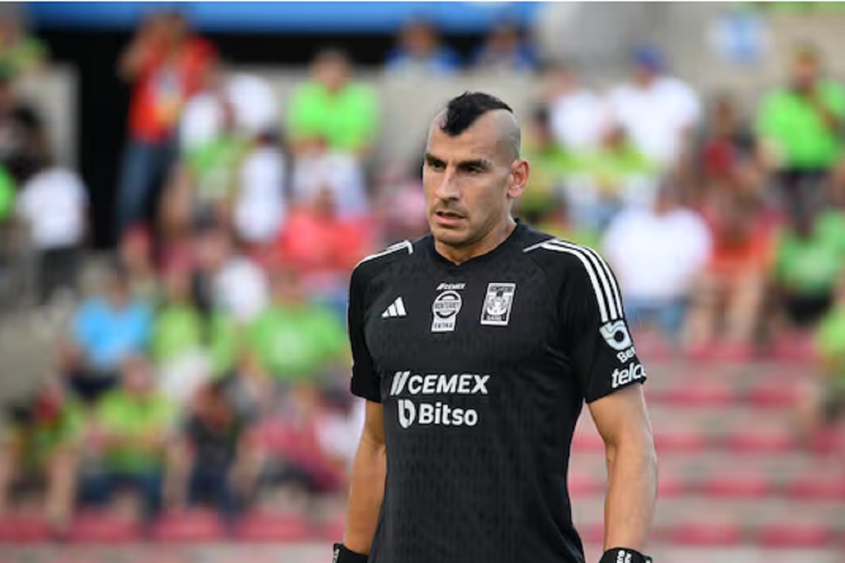 ¿Cuál sería la sanción para Nahuel Guzmán por usar un láser en el Clásico Regio? 1 ¿Cuál sería la sanción para Nahuel Guzmán por usar un láser en el Clásico Regio