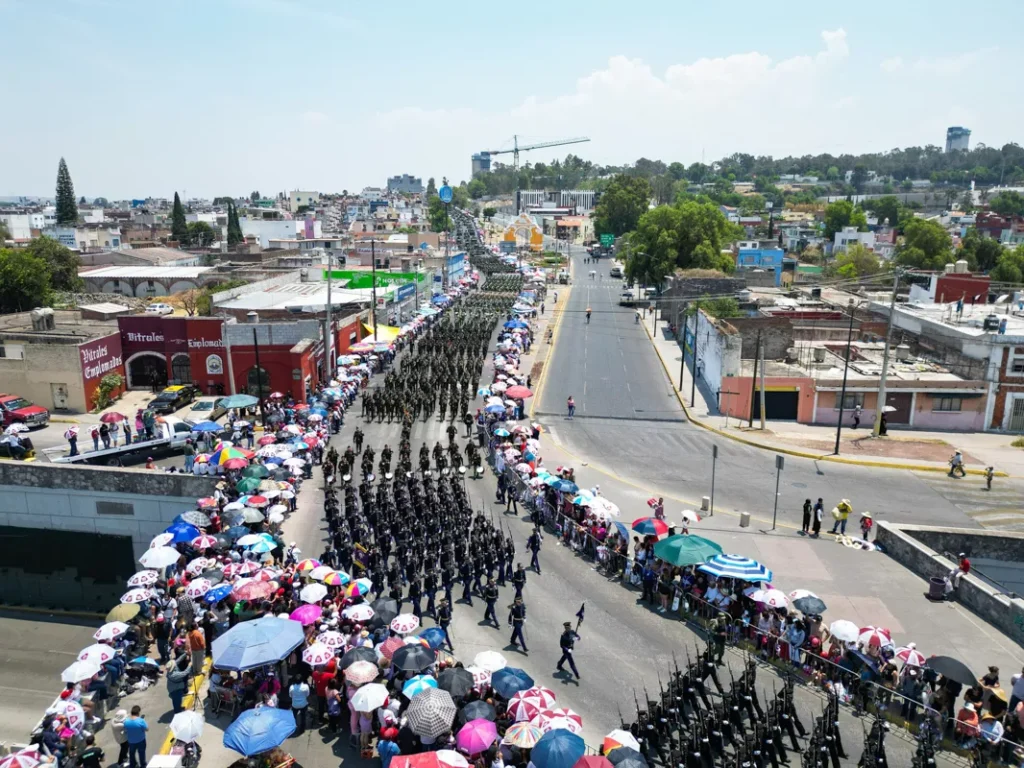Así fue el último Desfile del 5 de Mayo de AMLO como presidente  