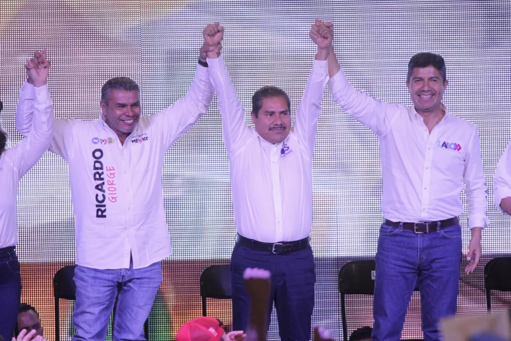 Eduardo Rivera Tecamachalco cierre de campana