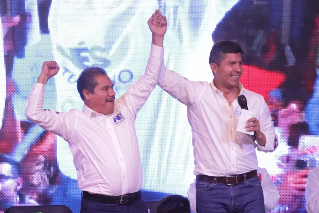 Eduardo Rivera Tecamachalco cierre de campana 6