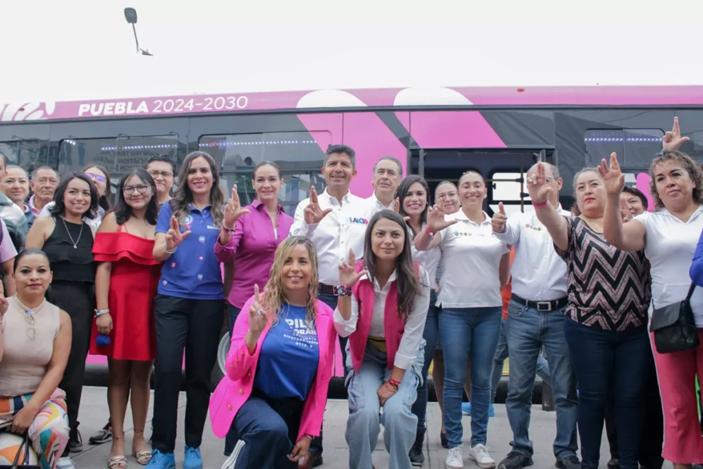 Eduardo Rivera Transporte Rosa 2
