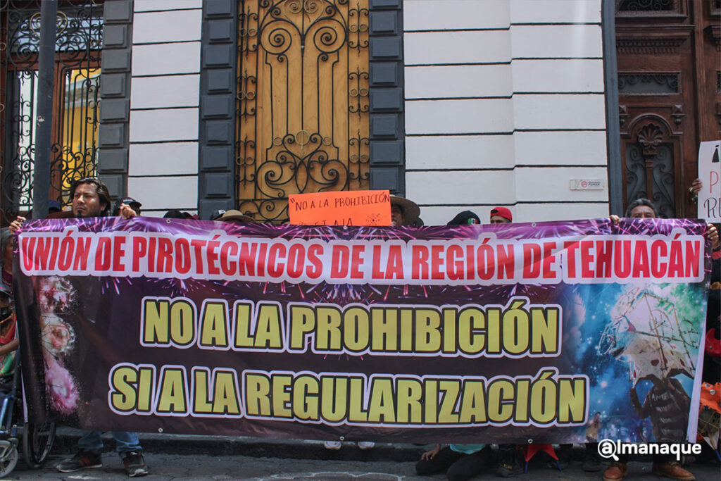 Manifestacion No la Prohibicion de Pirotecnia 6