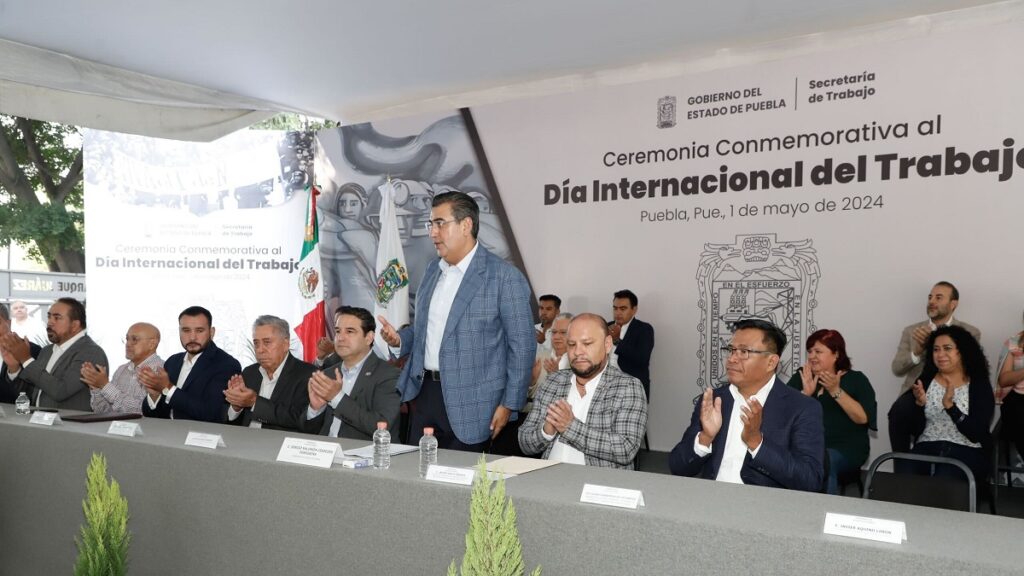 Preside Sergio Salomón Ceremonia Conmemorativa del Día Internacional del Trabajo