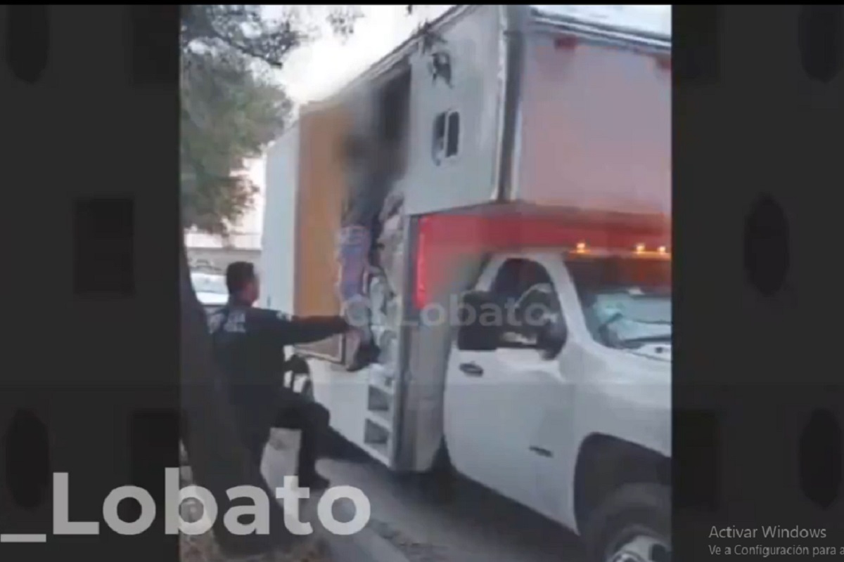 VIDEO: Rescatan a hombre privado de su libertad en la Calzada Ignacio Zaragoza 1 Rescatan a hombre privado de su libertad en la Calzada Ignacio Zaragoza