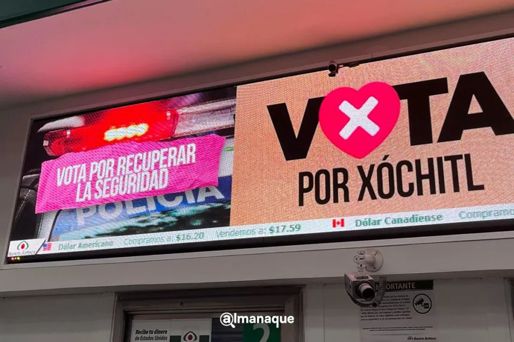 Xochitl Galvez banco azteca 1