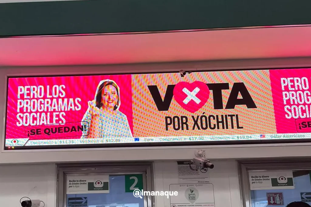 Xochitl Galvez banco azteca 4