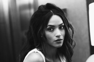 quién es Adria Arjona