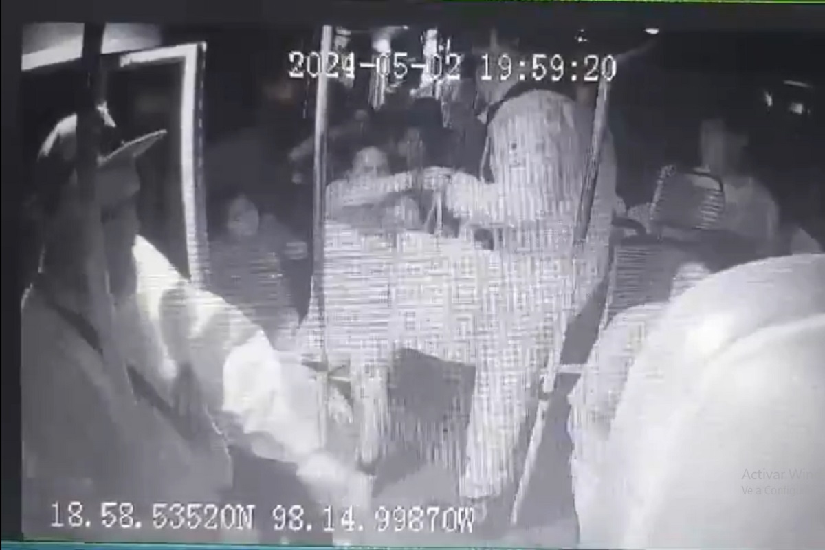 VIDEO: Así fue como delincuentes asaltaron una Ruta 4 en la colonia Guadalupe Hidalgo 1 Así fue como delincuentes asaltaron una Ruta 4 en la colonia Guadalupe Hidalgo