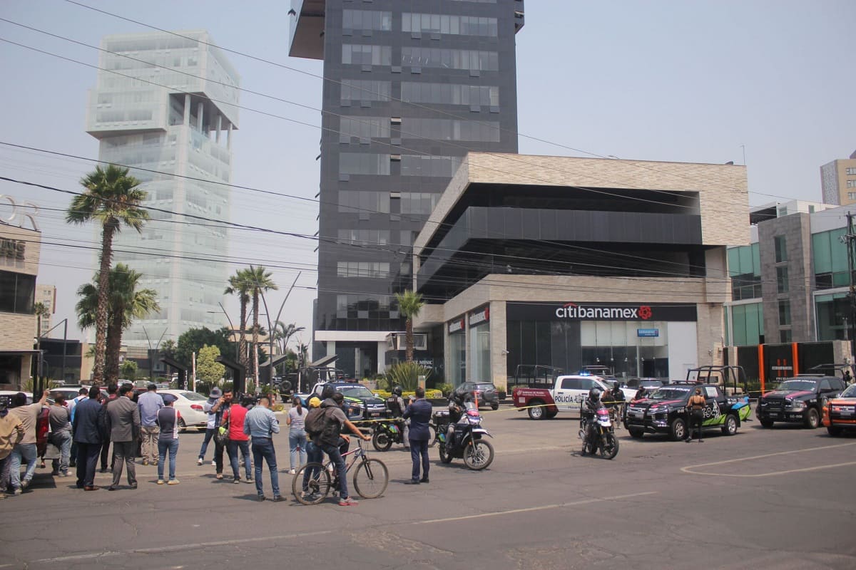 ¿Quién fue el sujeto que disparó y tomó rehenes en el Centro Mayor en Zavaleta? 1 centro mayor zavaleta balacera 1