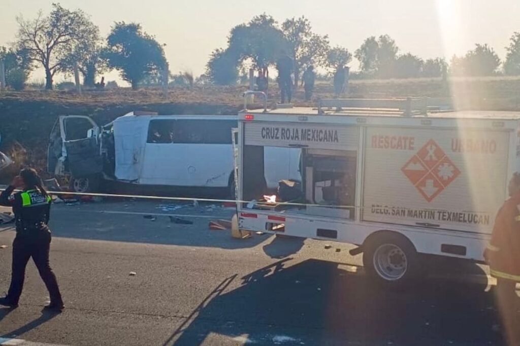 choque en Arco Poniente deja dos muertos