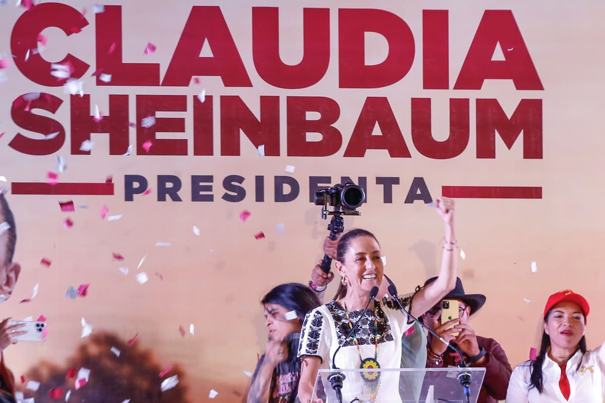 claudia sheinbaum arrasa en simulcrao universitario