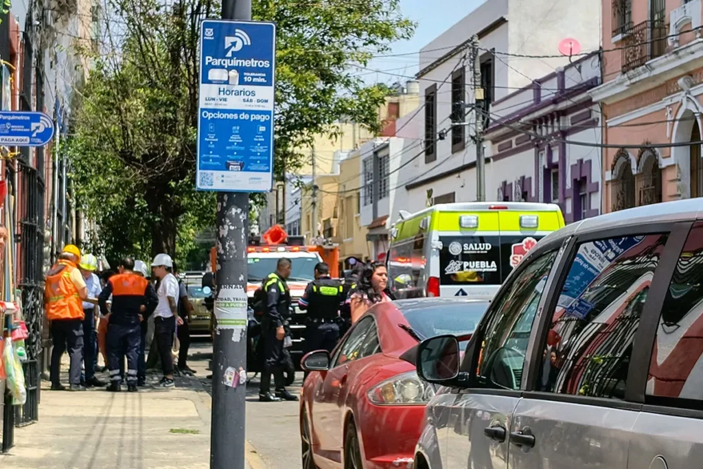 derrumbe casona 15 poniente entre la 3 sur y 16 de septiembre el carmen puebla 2