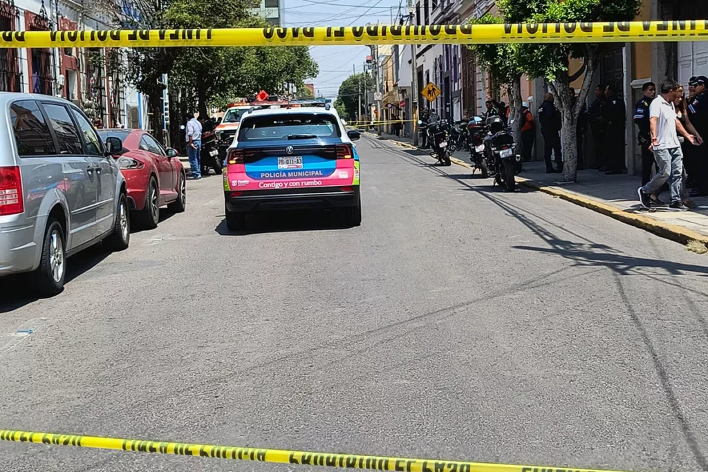 derrumbe casona 15 poniente entre la 3 sur y 16 de septiembre el carmen puebla 4