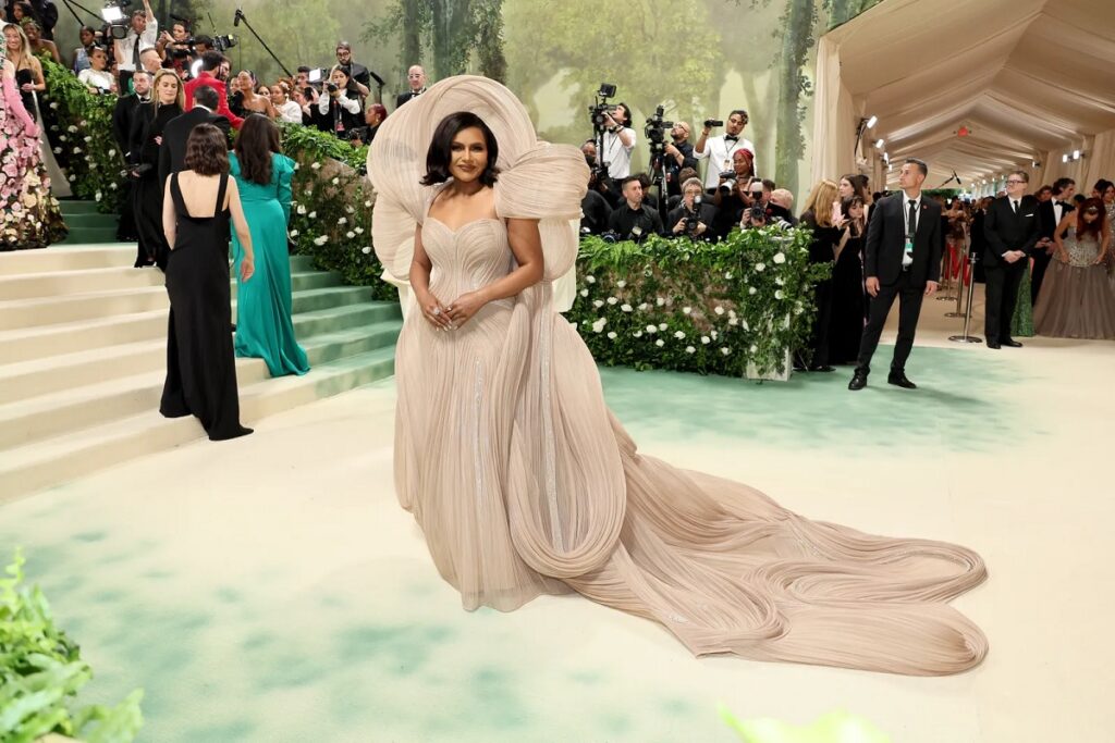 mindy kaling met gala 2024