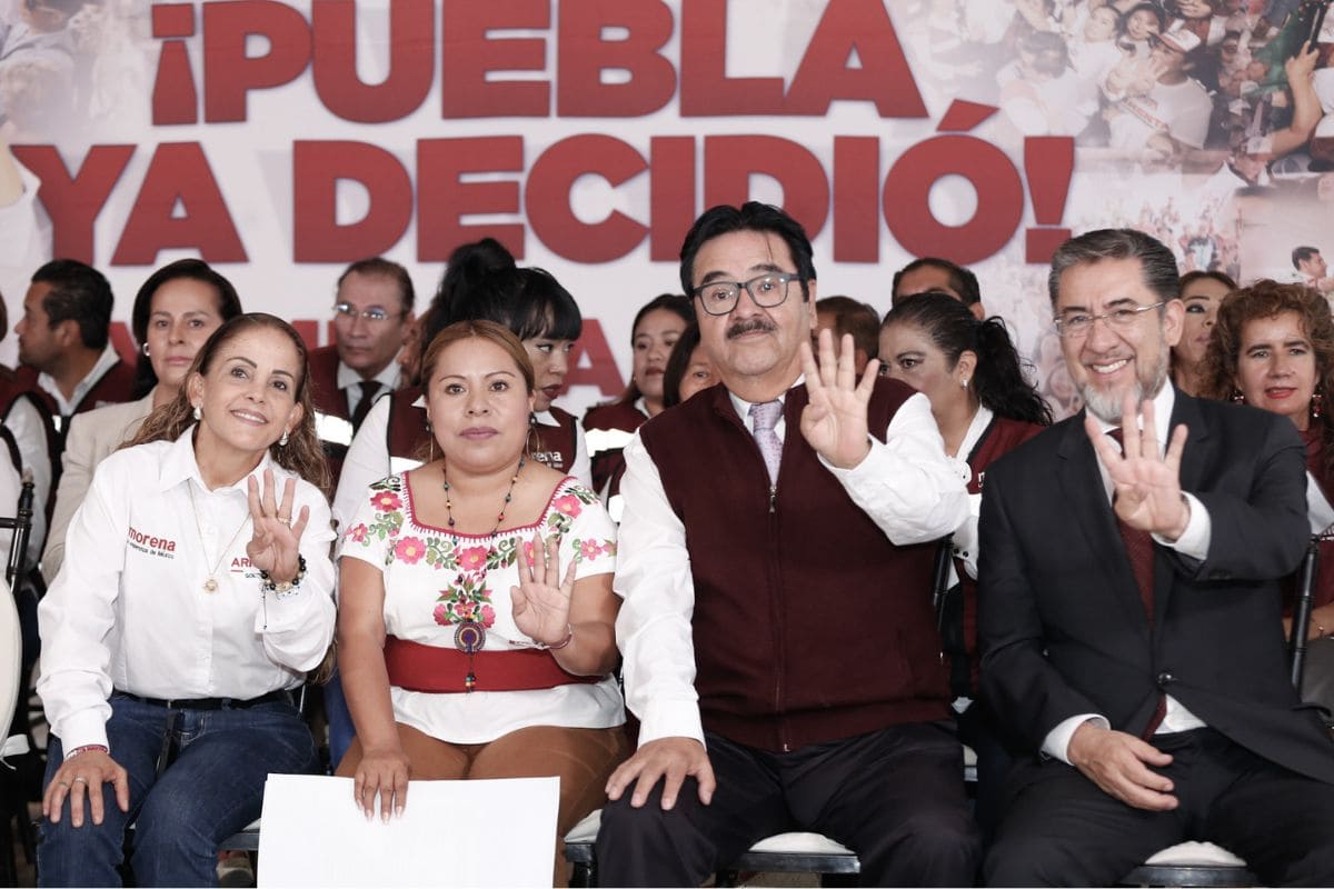 Morena Puebla denuncia a Lalo Rivera por usar expresión “morenacos” 1 Morena denuncia a Lalo Rivera por morenacos