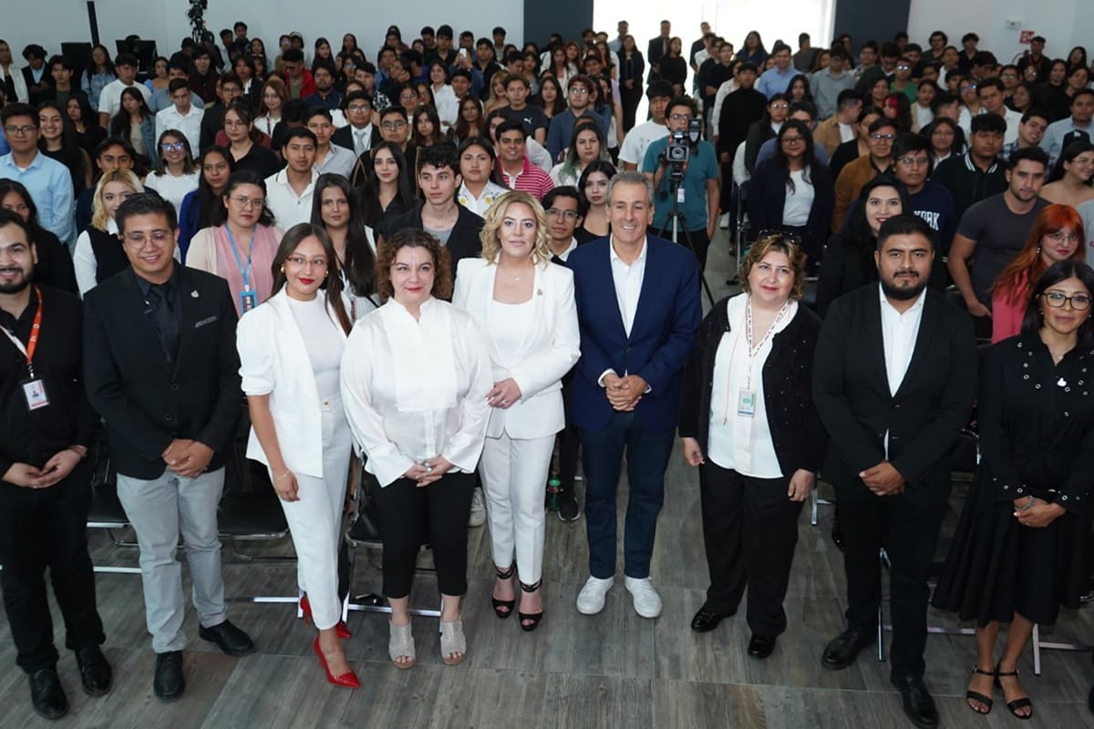 La juventud debe ser partícipe en la toma de decisiones para la Puebla del Futuro: Pepe Chedraui 1 Juventud partícipe en la puebla del futuro considera Pepe Chedraui