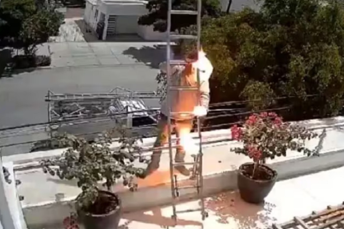 VIDEO: Hombre se electrocuta y cae de azotea en Sinaloa 1 sinaloa 1