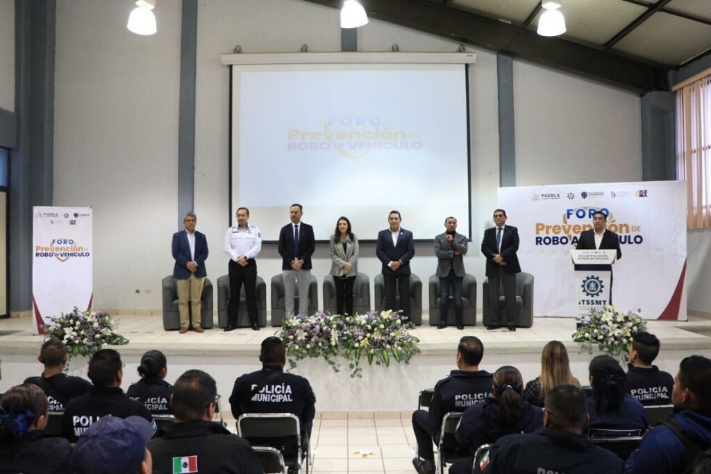 En San Martín Texmelucan, gobierno estatal realiza foro “Prevención de Robo de Vehículo”