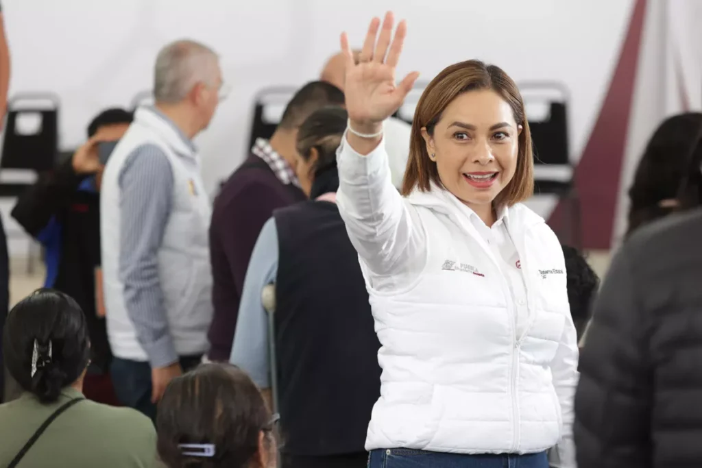 gaby bonilla entregará lista de programas exitosos del DIF Puebla a Ceci Arellano