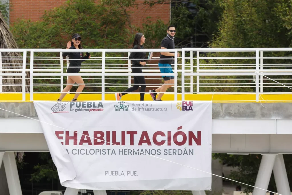 Gobernador de Puebla Sergio Salomon Rehabilitacion Ciclopista Hermanos Serdan 9
