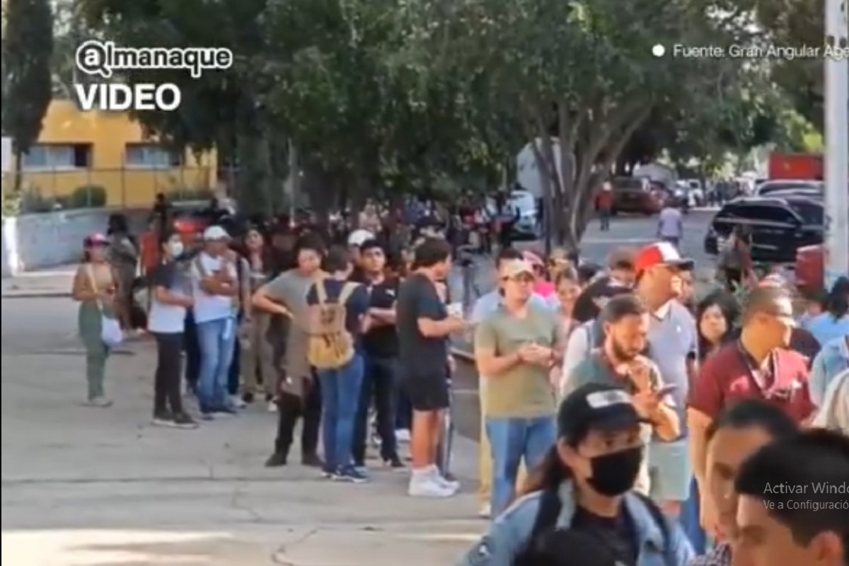 VIDEO: Hasta 5 horas esperan para votar en la casilla especial del CENHCH 1 Hasta 5 horas esperan para votar en la casilla especial del CENHCH 1