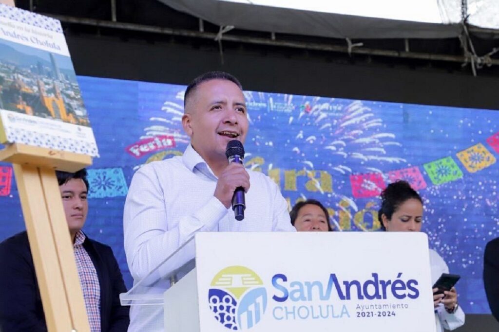 Inaugura Mundo Tlatehui con éxito la Feria Cultura y Tradición