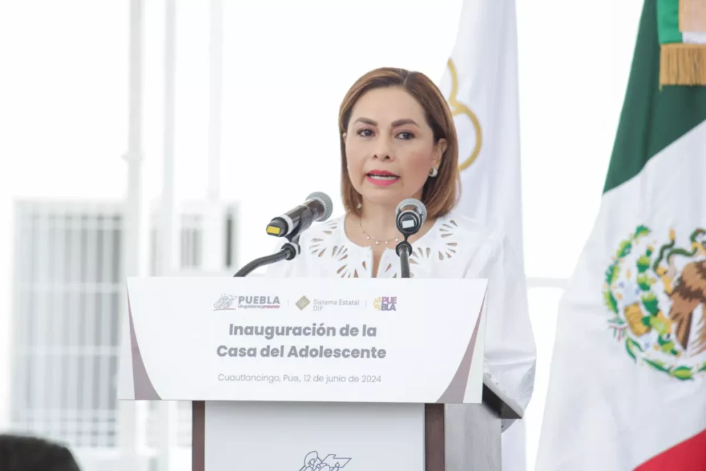 Inauguracion Casa del Adolescente Gaby Bonilla Presidenta Estatal del DIF Gobernador de Puebla Sergio Salomon Cespedes