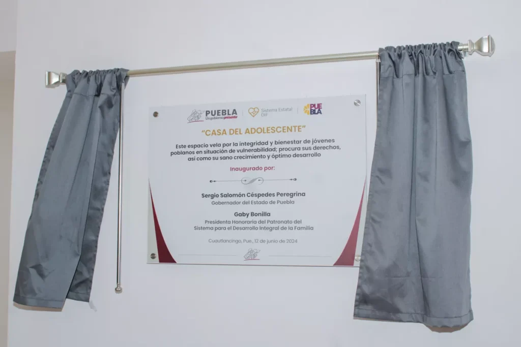Inauguracion Casa del Adolescente Gaby Bonilla Presidenta Estatal del DIF Gobernador de Puebla Sergio Salomon Cespedes 5