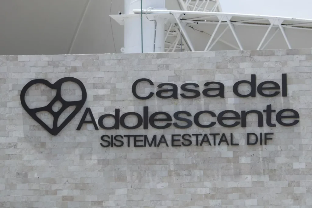Inauguracion Casa del Adolescente Gaby Bonilla Presidenta Estatal del DIF Gobernador de Puebla Sergio Salomon Cespedes 9