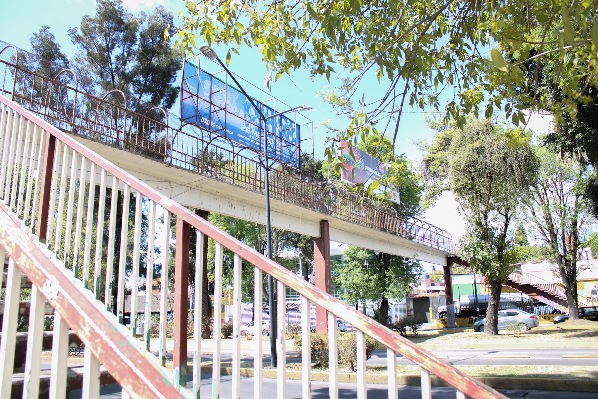 Inicia retiro de puente peatonal del CENHCH, ¿Habrá cierre de calles? 1 Inicia retiro de puente peatonal del CENHCH, ¿Habrá cierre de calles