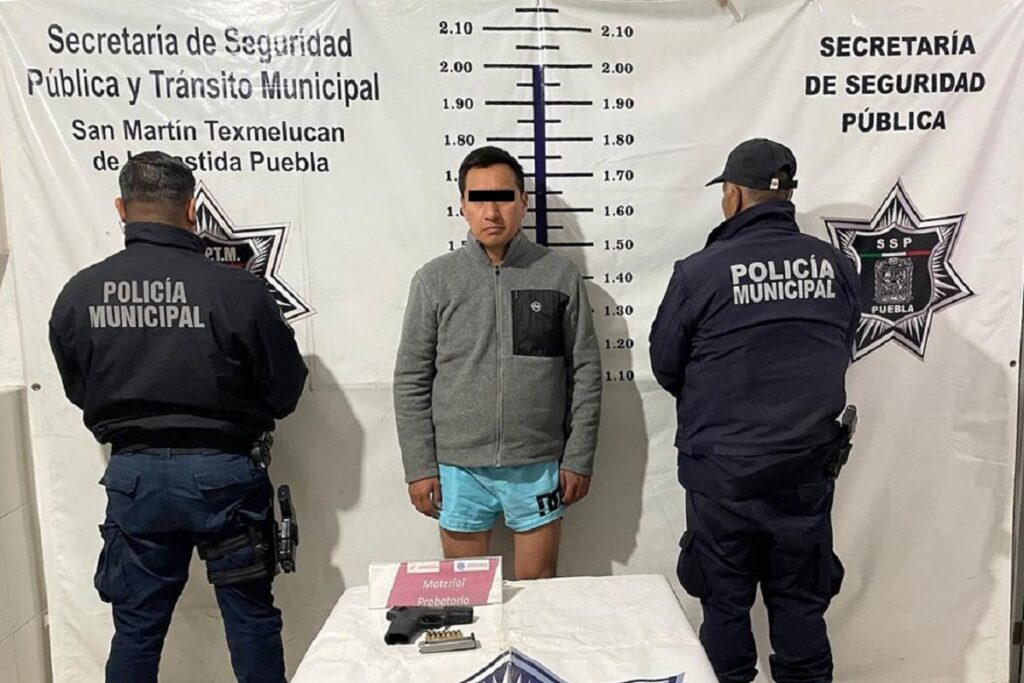 La SSP de Texmelucan detuvo a un hombre con aparente arma de fuego