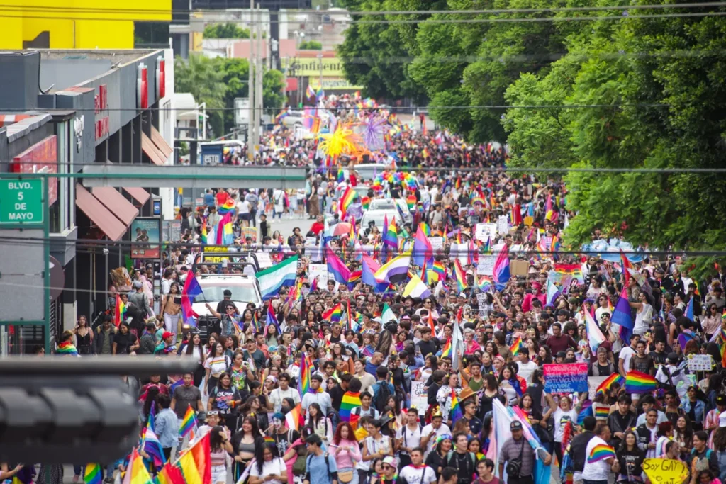 Marcha orgullo LGBT Puebla 2024 14