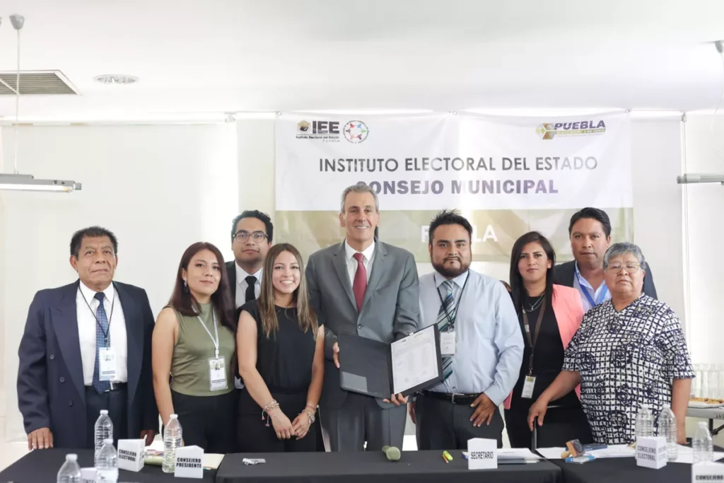 Pepe Chedraui Entrega de Constancia Alcalde Electo ciudad de Puebla 5