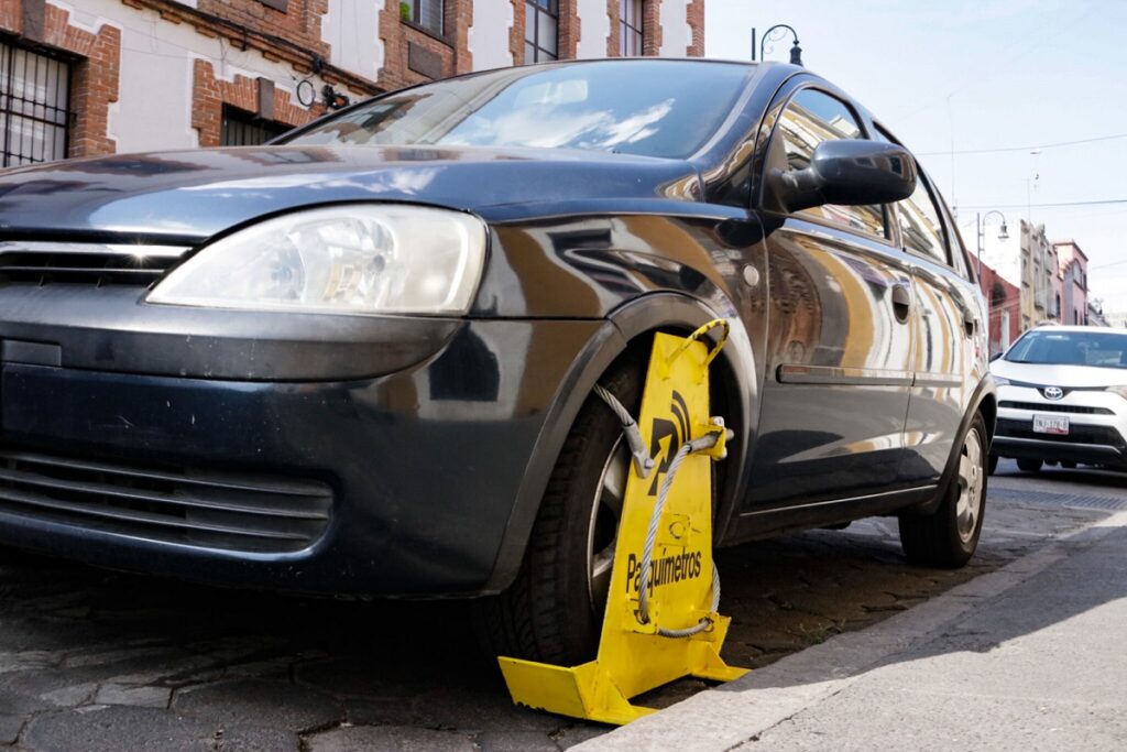 Por este motivo te pueden poner una araña si estás haciendo uso de los parquímetros en Puebla