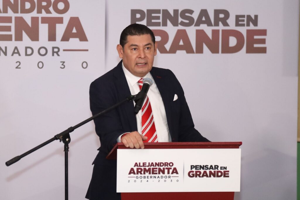 Presenta Alejandro Armenta seis comisiones de transición; ellos son los integrantes