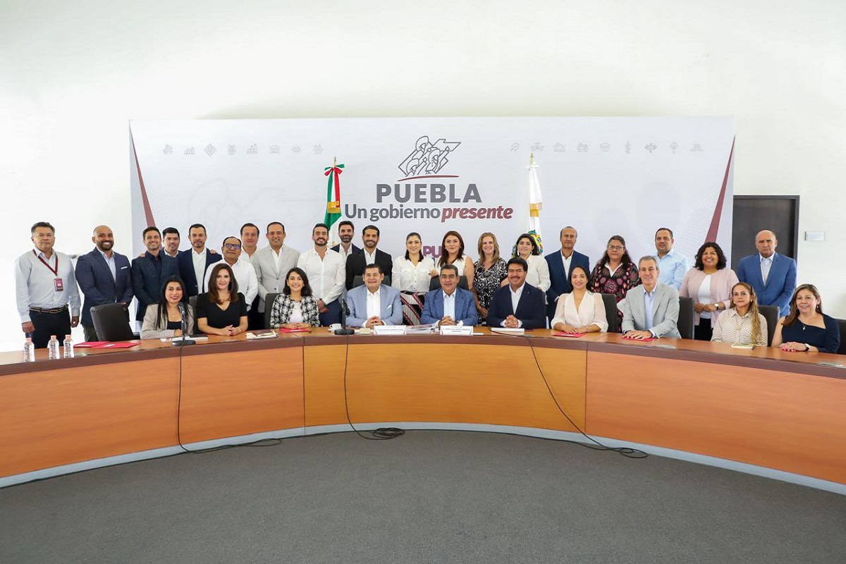 Sergio Salomón, Armenta y Pepe Chedraui se reúnen con diputados federales y locales electos 1 Sergio Salomón, Armenta y Pepe Chedraui se reúnen con diputados federales y locales electos
