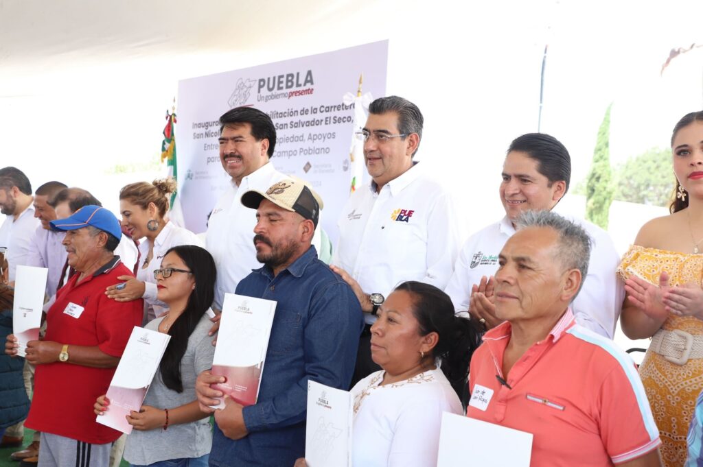 Sergio Salomón inaugura la rehabilitación de la carretera Puebla- Jalapa