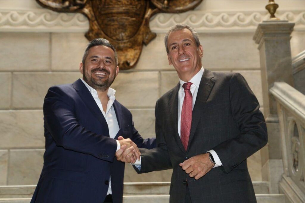 Adán Domínguez y Pepe Chedraui transición