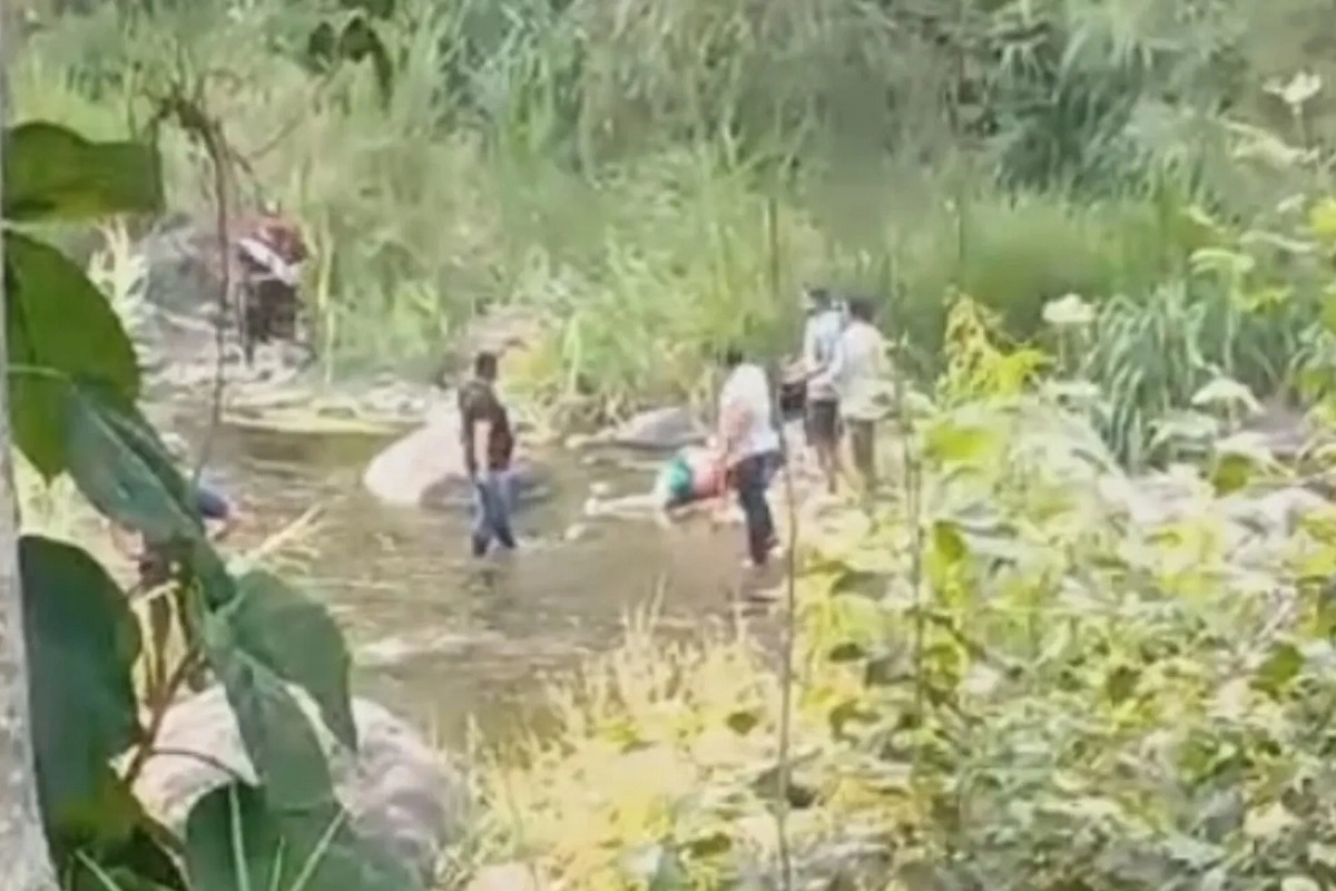 Difunden video del alcalde de Zapotitlán mientras participaba en una ejecución 1 alcalde de zapotitlan puebla